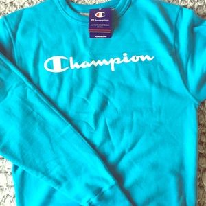 NWT-Champion Sweatshirt